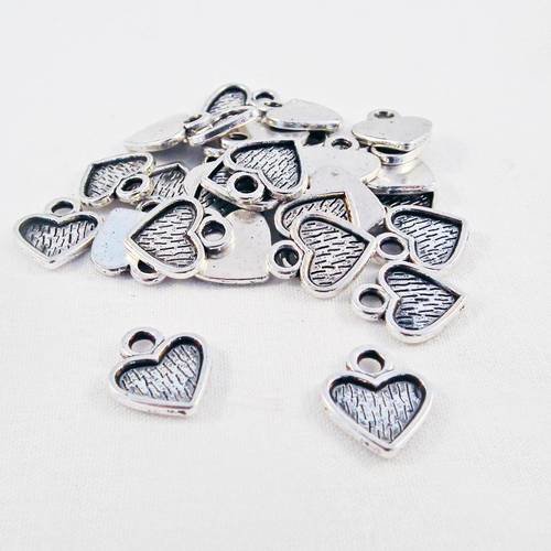 Bmn50 - 2 petites breloques pendentifs motif coeur argent vieilli amour valentin