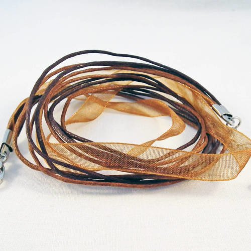 Support colliers en organza ruban et coton de couleurs marron brun café 