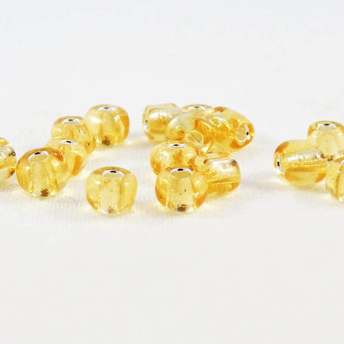 Pco75  - lot de 20 perles couleur jaune doré transparent à reflets 