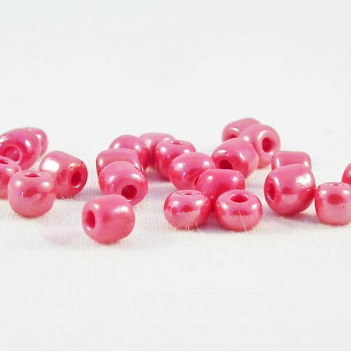 Pro11 - lot de 20 grosses perles de rocaille de 4mm en verre à reflets de couleur rose pourpre cendré 