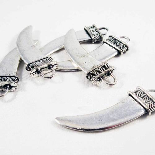 Bdp14 - 1 grand pendentif breloque corne d'abondance de chance italienne dent croc argent vieilli 