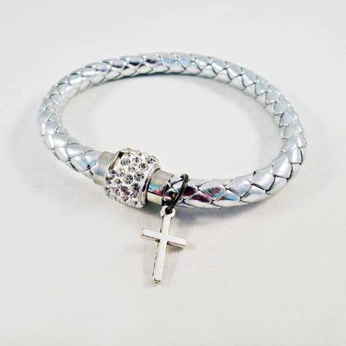 Sbc97 - support bracelet gris métallique simili cuir fermoir magnétique à strass et breloque croix 