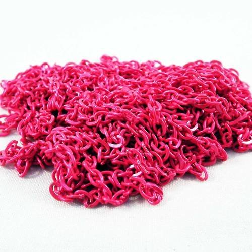 Mc54 - 1m de chaîne rose foncé opaque mailles 3mm x 2mm, épaisseur 7mm, en fer. 