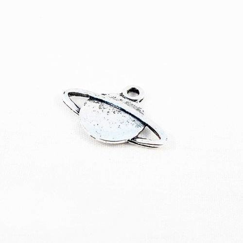 Pendentif breloque planète saturne jupiter anneaux de couleur argent vieilli 