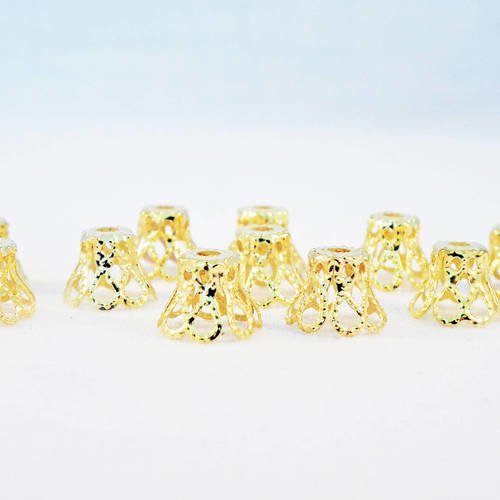 Cc09 - lot de 10 perles coupelles de couleur dorée de 8mm x 6.5mm 
