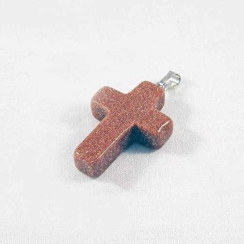Magnifique breloque pendentif croix en verre pierre de sable orange foncé cuivré reflets paillettes dorées avec bélière 