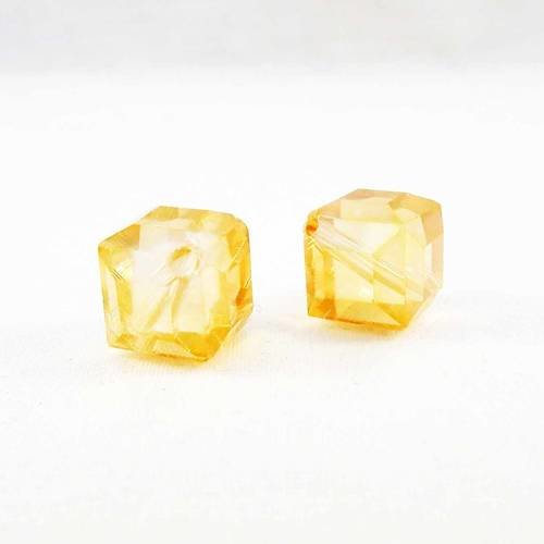 Pac87 - 2 perles précieuses carré cube cubique jaune transparent à reflets 10mm x 10mm en cristal à facettes 