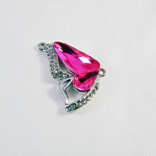 Joli pendentif connecteur cristal rose fuchsia et strass en forme de papillon style swarovski 