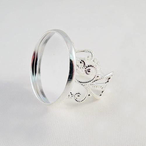 Support de bague ajustable pour cabochons ronds plateau 20mm plaqué argent de marque touchstone 