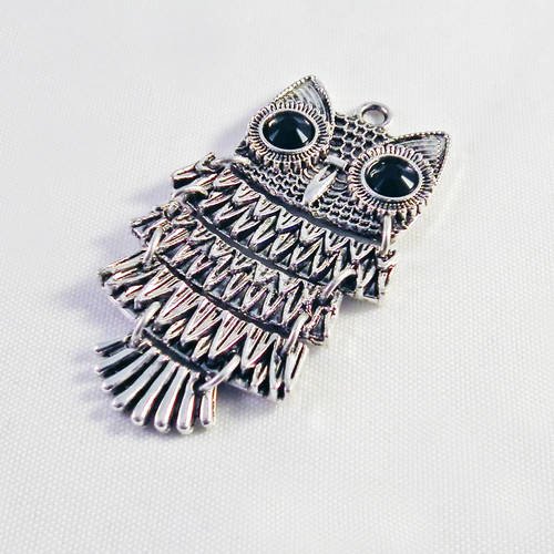 Bg19 - grande breloque pendentif en forme de hibou à franges yeux cristal strass noir en argent vieilli 