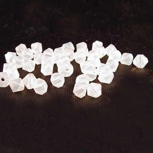 Psw48 - lot de 10 perles bicone blanc 4mm à facettes en verre cristal bicône de 4mm x 4mm de couleur blanche 