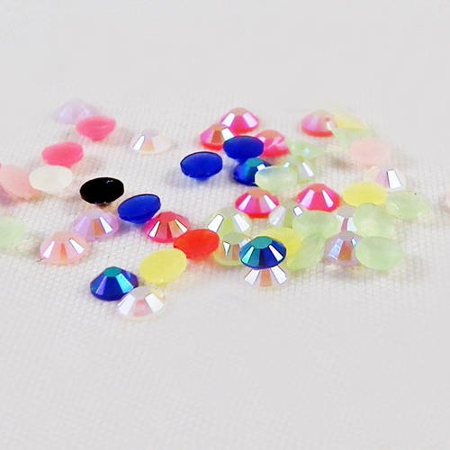 Ici47 - lot de 50 demi-perles cristal à facettes de 3mm en acrylique à coller scrapbook 