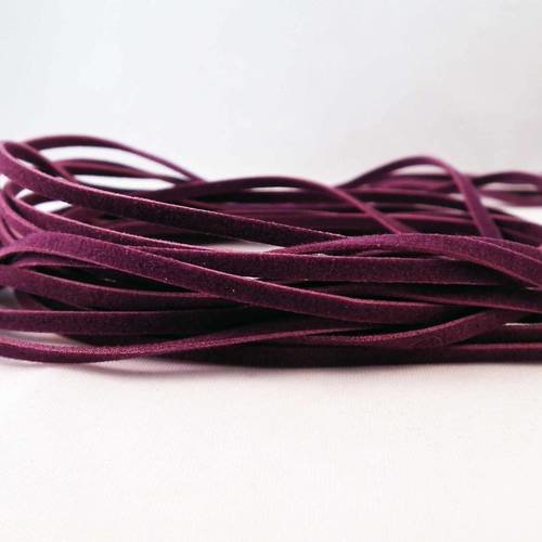 Cf22 - 1m de cordon feutrine de couleur violet de 2.7mm de largeur laine suédine daim 