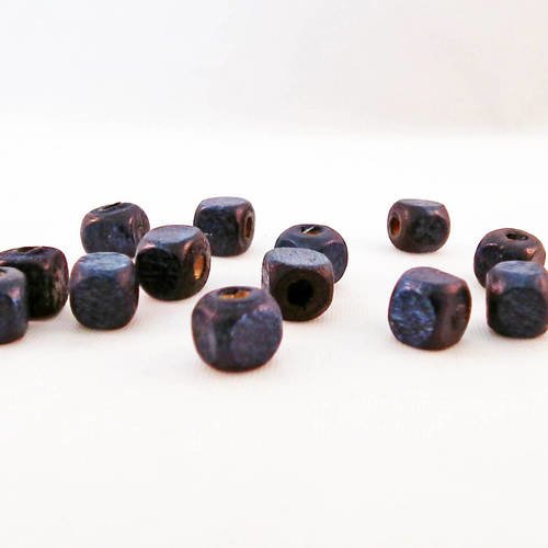 Pbb33 - lot de 20 perles en bois noir bleutées foncé carrées cube cubiques de 6mm x 6mm 