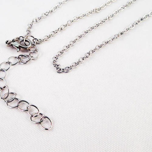 Collier fine chaîne à mailles argenté avec fermoir à mousqueton et chaînette d'extension 