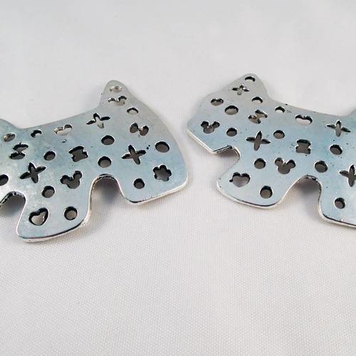 Ct22 - lot de 2 pendentifs breloques connecteurs en forme de chien 