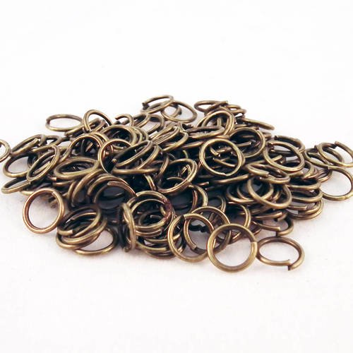 Lot de 1200 anneaux de jonction ouverts de 5mm de couleur bronze. 