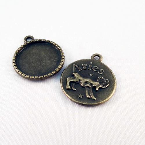 Cac21 - 2 pendentifs breloques support cabochon signe astrologique bélier "aries" de couleur bronze 