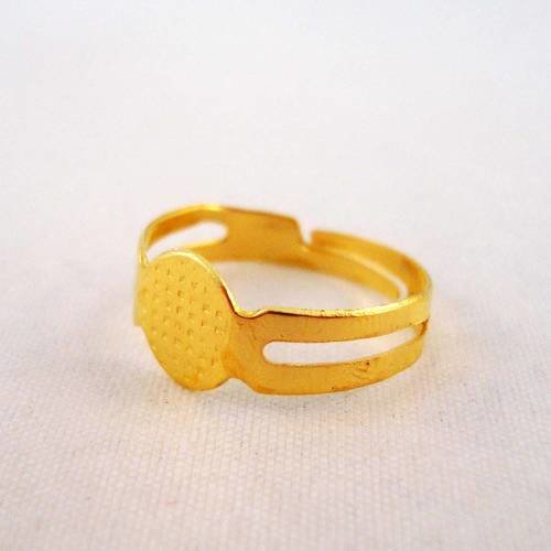 Sp16 - lot de 23 supports de bague réglable 18mm de couleur doré avec plateau de 8mm. 