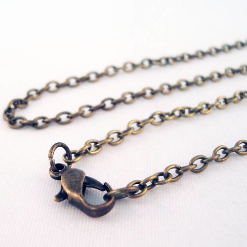 Collier à chaîne bronze 66cm avec fermoir à mousqueton, longueur 66cm. 