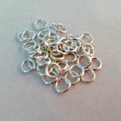 Lot de 1500 anneaux ouverts argentés de 4mm de diamètre 