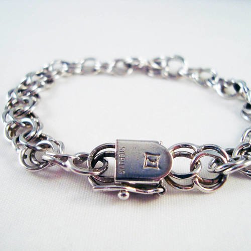 Joli bracelet en argent sterling chaîne à mailles doubles et fermoir pression 
