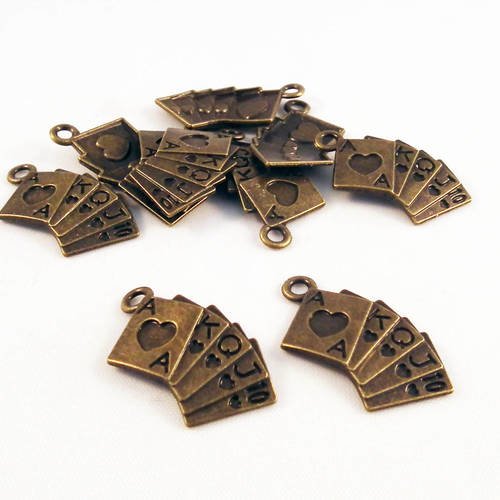 Bp83b - lot de 2 breloques pendentifs poker quinte flush bronze cartes à jouer casino 