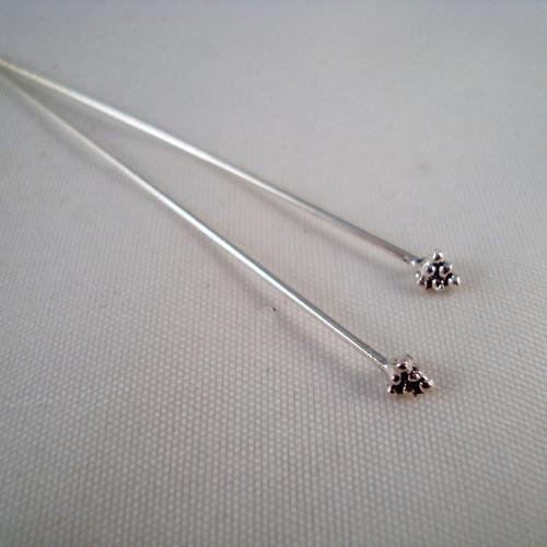 Lot de 2 clous tête grappe de raisin argentés 