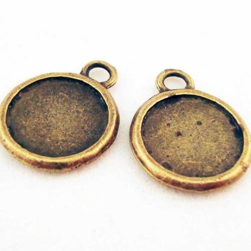 Deux pendentifs support pour cabochons de 12mm 