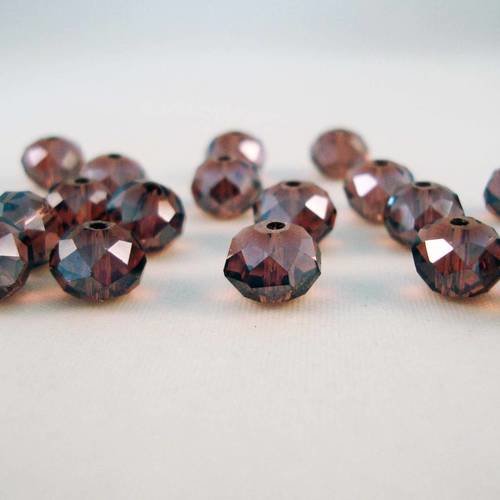 Psm19 - 10 perles précieuses prune pâle 8x6mm en verre cristal de couleur prune 