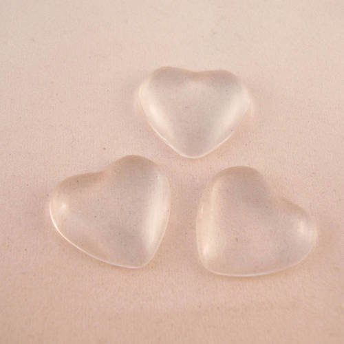 Cac15 - 3 cabochons coeur en verre transparent de 18mm. 