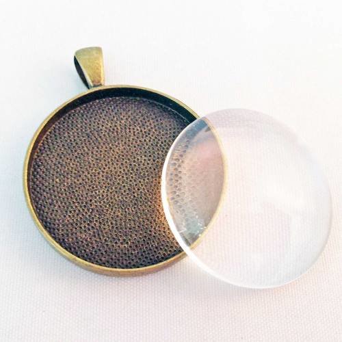 Cabochon en verre rond de 30mm et son support médaillon en bronze 