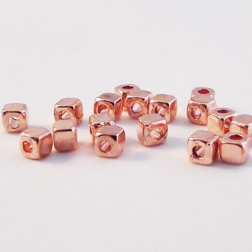 A01233 - 20 perles intercalaires spacer cubes carrés or rose de 3mm.