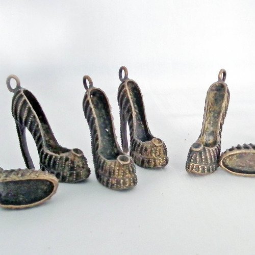 Bp100z - pendentif breloque escarpin talons hauts stiletto bronze antique