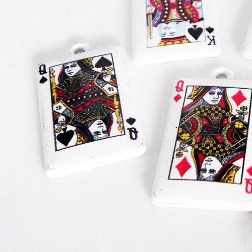 E15 - 1 breloque dame de pique breloques cartes jouer poker métal blanc