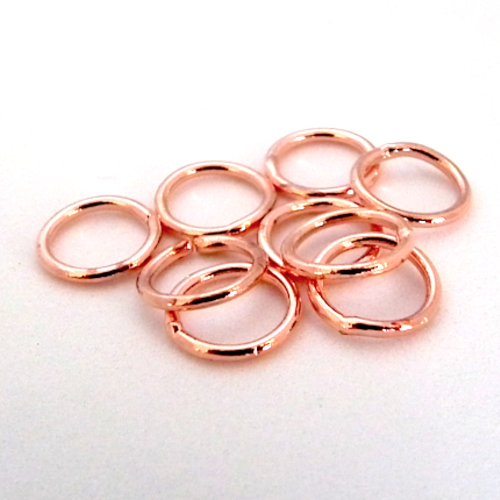 P8207 - 20 anneaux de jonction fermés en laiton de couleur rosé plaqué or rose de 8mm x 1mm