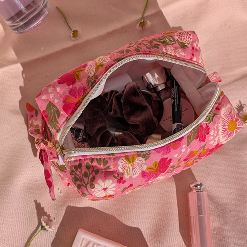 Trousse de maquillage fleurie- pratique et élégante