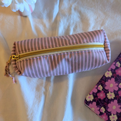 Trousse à crayons rose rayée- trousse de bureau en coton- rangement scolaire femme- pochette stylos fait main- cadeau femme.