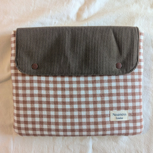 Pochette tablette 11 pouces en tissu à carreaux et velours côtelé