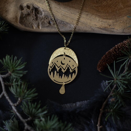 Collier pendentif montagne et lune en laiton