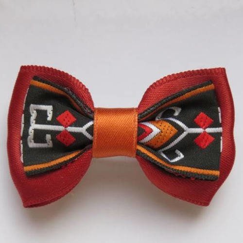 Barrette métal 5 cm avec noeud papillon en tissu marron orangé et imprimé 
