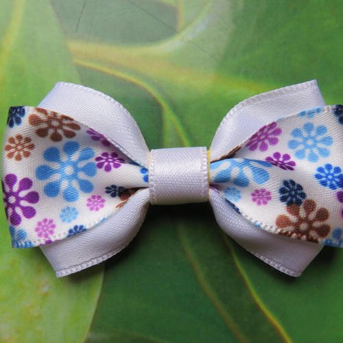 Chouchou élastique mousse avec noeud papillon en tissu satinblanc et imprimé fleur bleu, violet, marron 