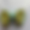 Chouchou élastique mousse avec noeud papillon en tissu satin vert pâle et jaune 