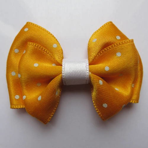 Petit peigne plastique 3 cm avec petit noeud papillon en tissu satin jaune à petits pois blancs 
