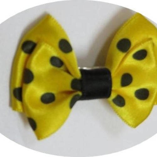 Barette métal 5 cm avec noeud papillon en tissu jaune à pois noirs 
