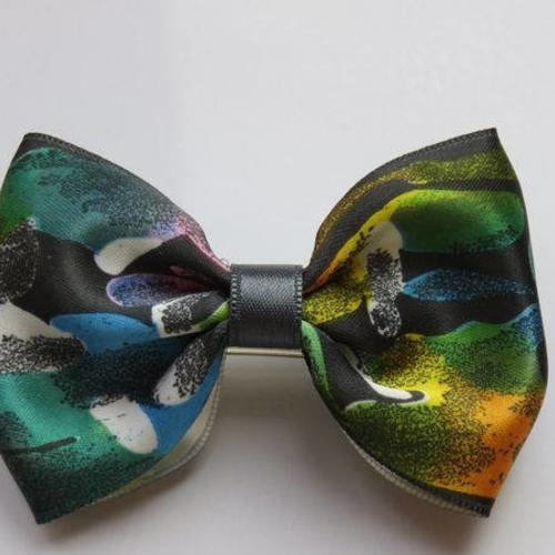 Barrette métal 9 cm avec gros noeud papillon en tissu multicolore 