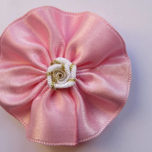 Barette métal 5 cm avec noeud rond en tissu satin rose et rose blanche et or 