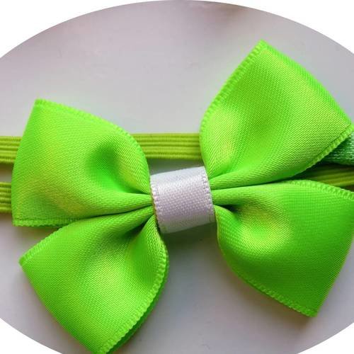 Bandeau headband élastique avec noeud papillon en tissu satin vert fluo 