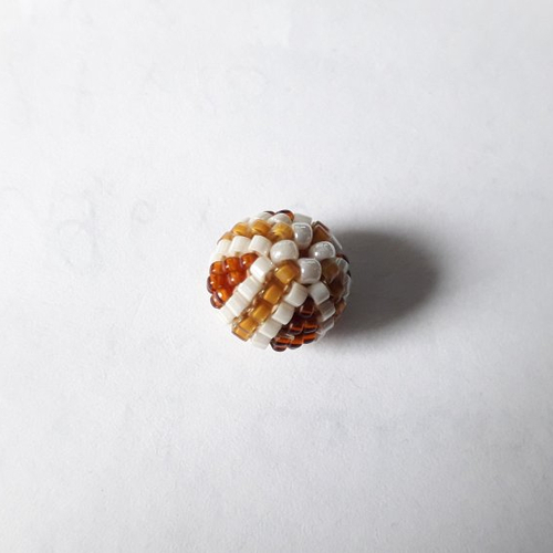 Collection automne 1/5 - perle ronde en bois tissée avec des rocailles miyuki 