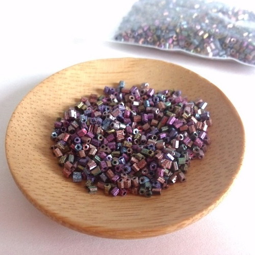 Sachet 11g de perles rocailles hex cut iris purple 15/0